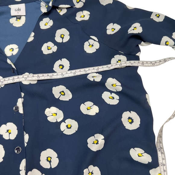 CAbi #5705 Navy Floral Button UP Blouse Size S - Picture 9 of 11
